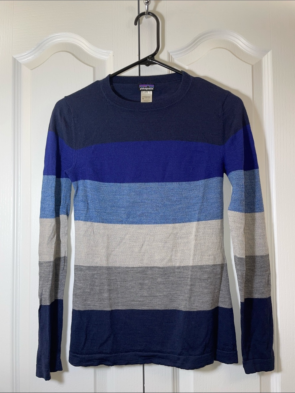Patagonia 100% Wool Women's Striped Crewneck Sweater